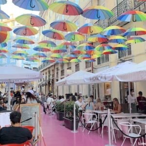 "Happy Hour" on Pink Street