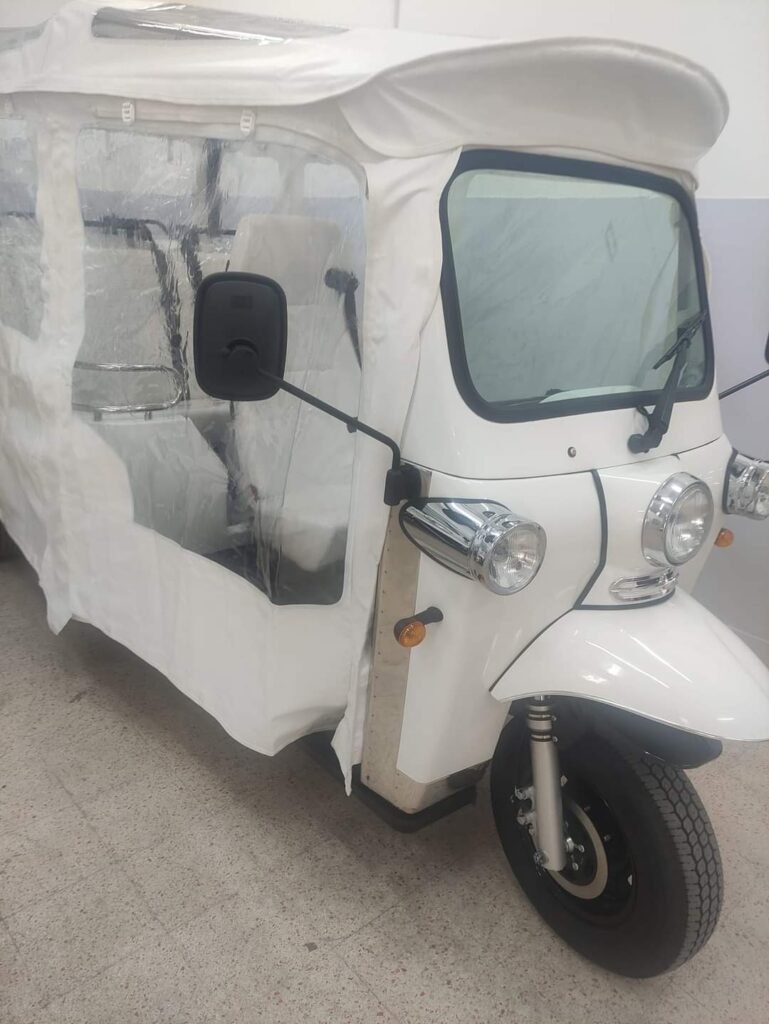 tuktuk-3 brand new tuk tuk